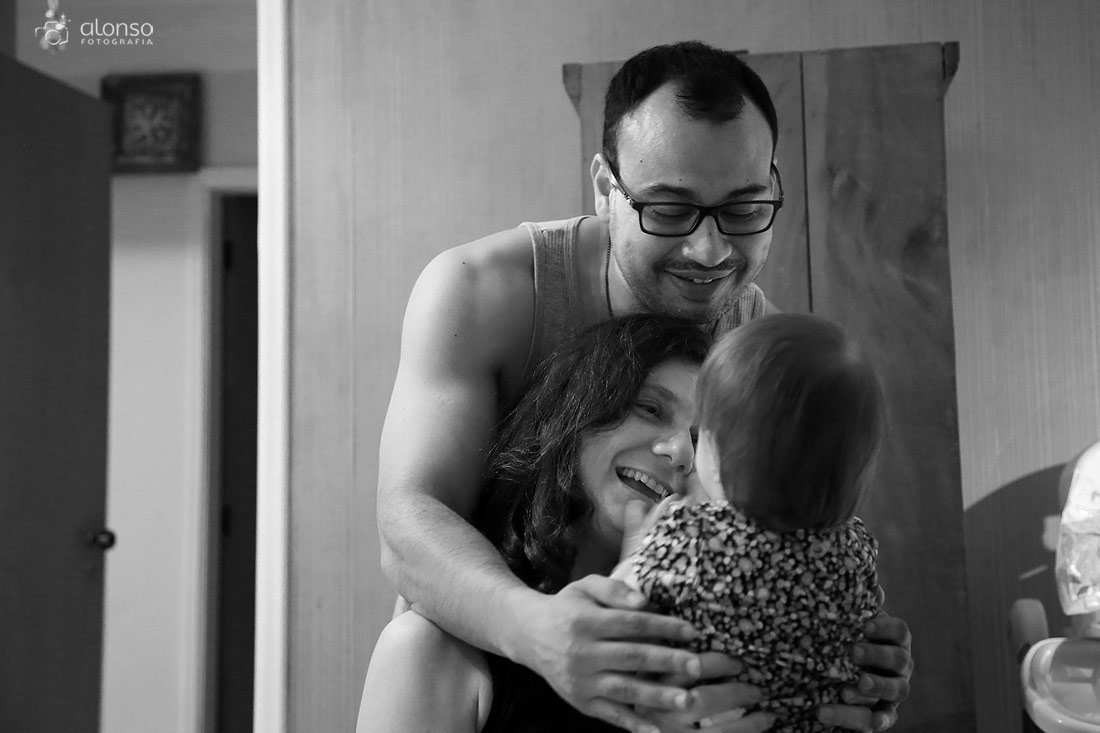 Fotografia documental de familia, pai, mae e filha