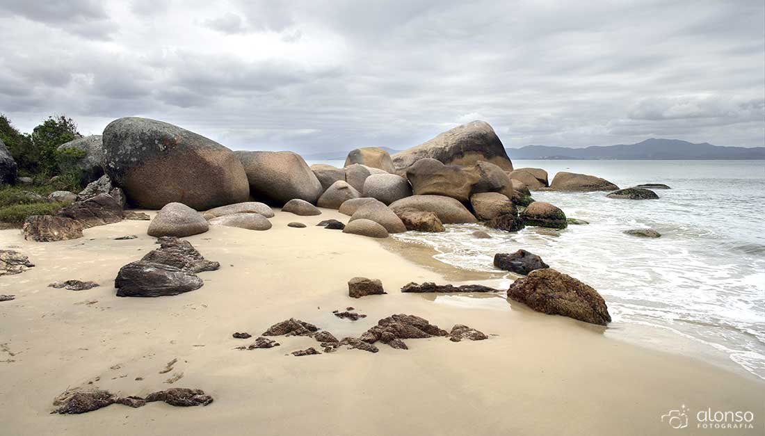 Pedras na Ponta das Canas